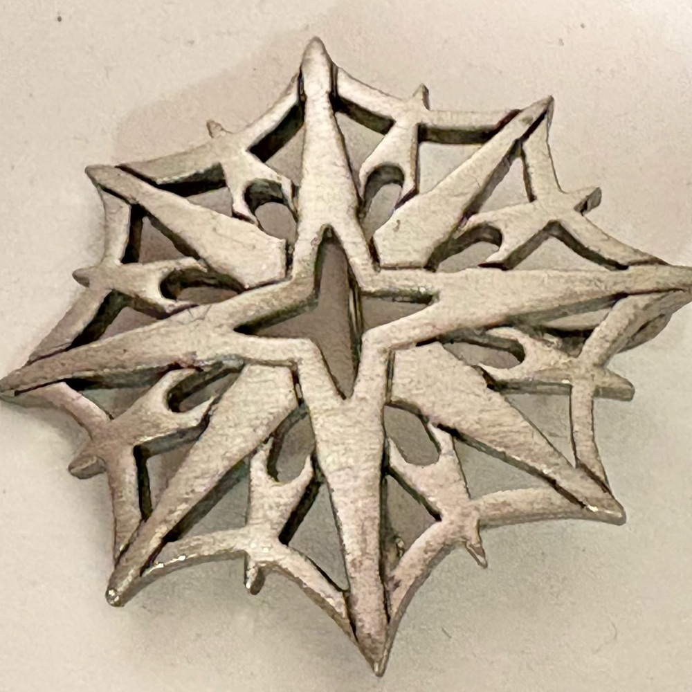 Vintage Intricate pewter, Starburst snowflake Brooch